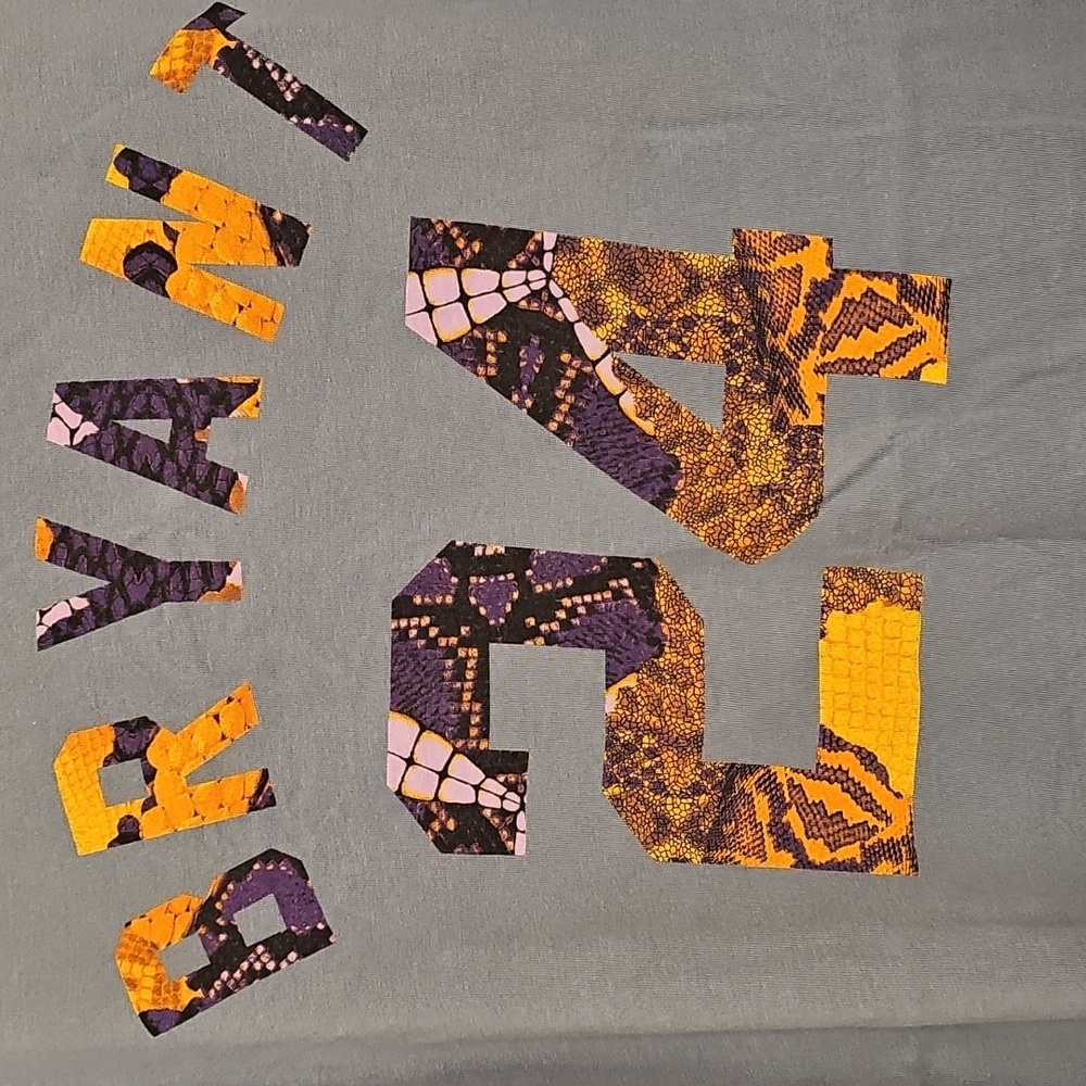 Kobe Bryants Limited Nike Mens Graphic Shirt - Picture 2 of 5